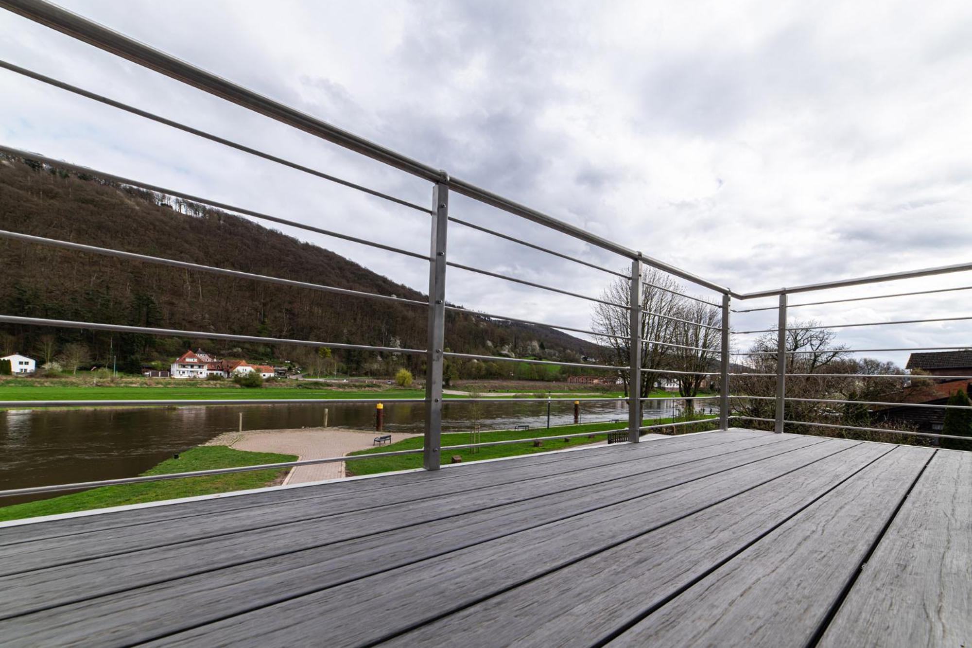 Ferienwohnungen Am Weserstrand Bodenwerder Exteriör bild