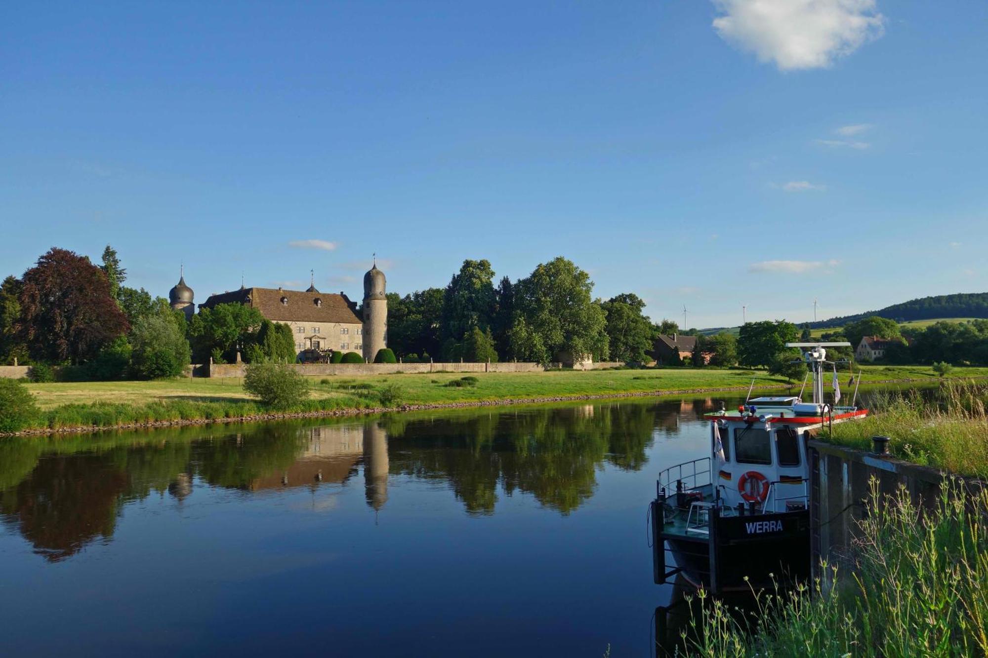 Ferienwohnungen Am Weserstrand Bodenwerder Exteriör bild
